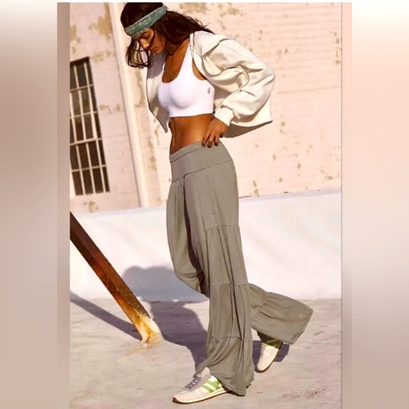 Free People Stay Low Harem Pants - Picture 3 of 8